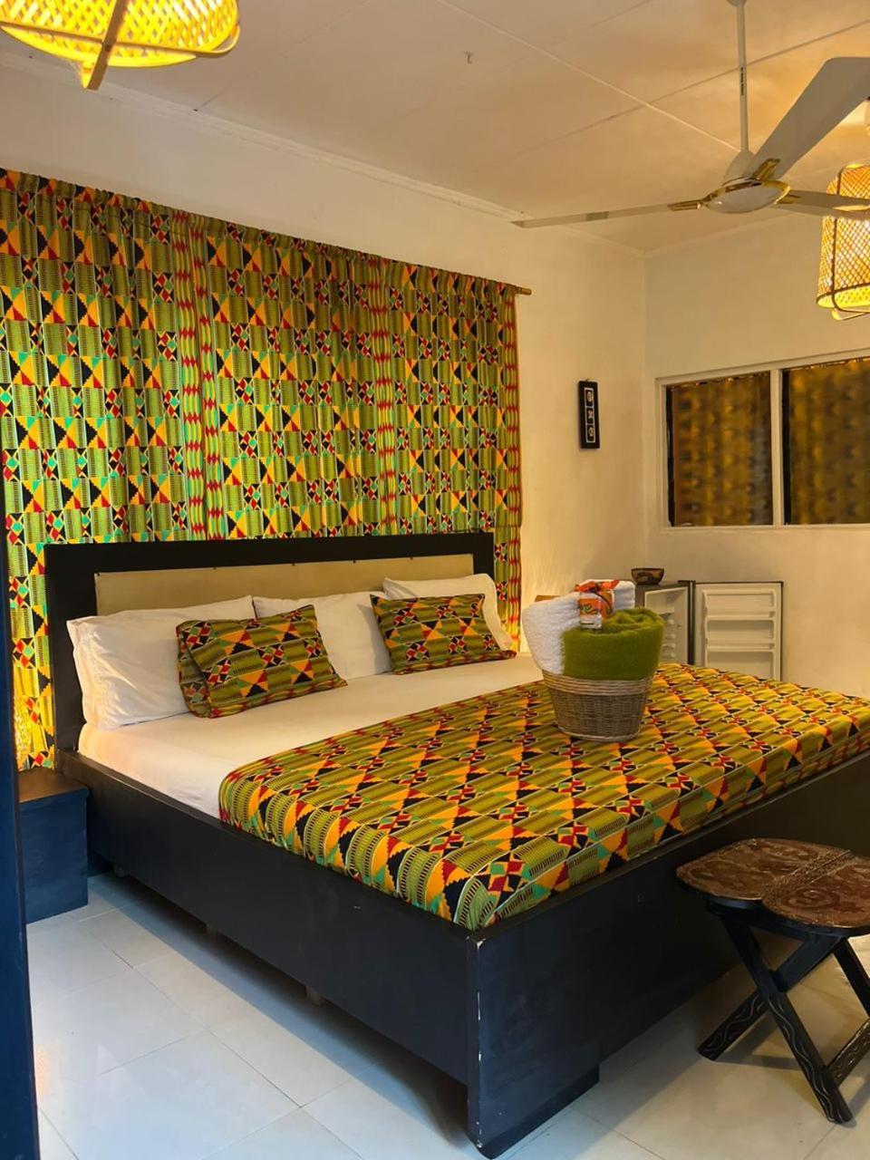 African Treasure Beach Resort Kokrobite Eksteriør billede